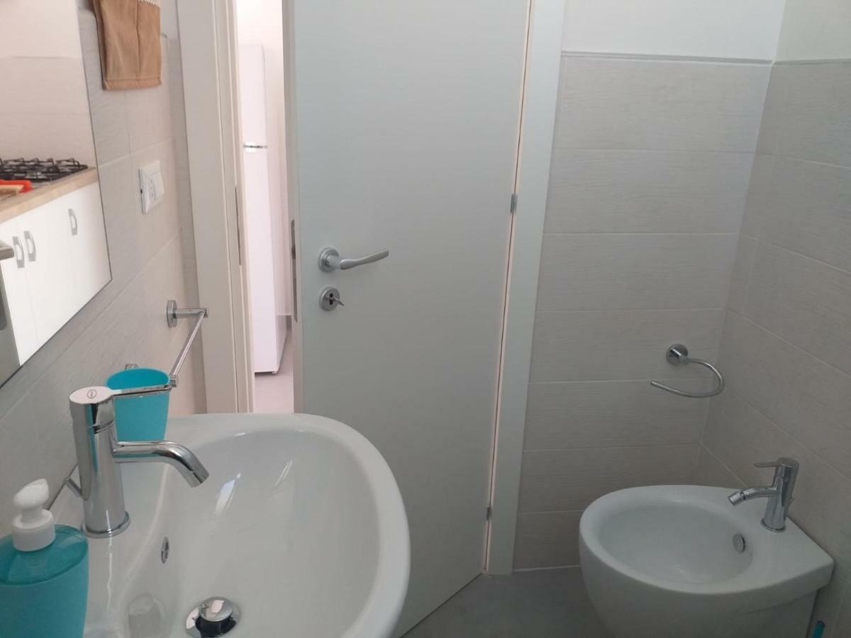 La Bussola Hotell Porto Cesareo Exteriör bild