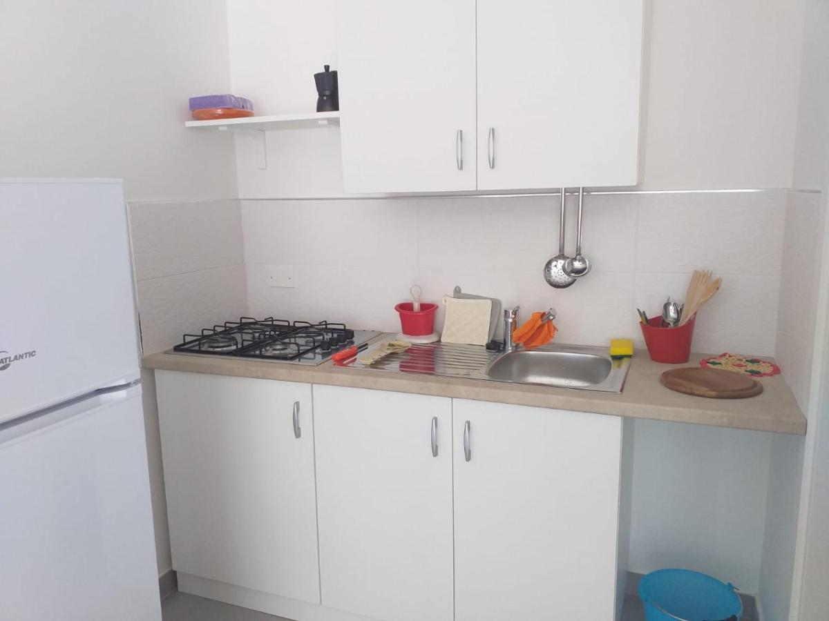 La Bussola Hotell Porto Cesareo Exteriör bild